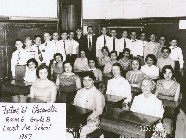 Locust Avenue School - 1957
Future D.H.S. Class of 1961 Grads